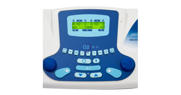 Audiometro Sibelsound 400 con display acceso in primo piano  - distribuito da O2 Med